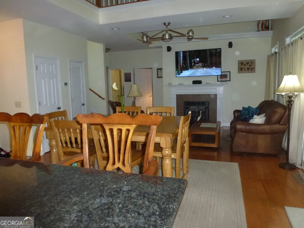 185 Sir Edward Teach RD Midway, GA 31320