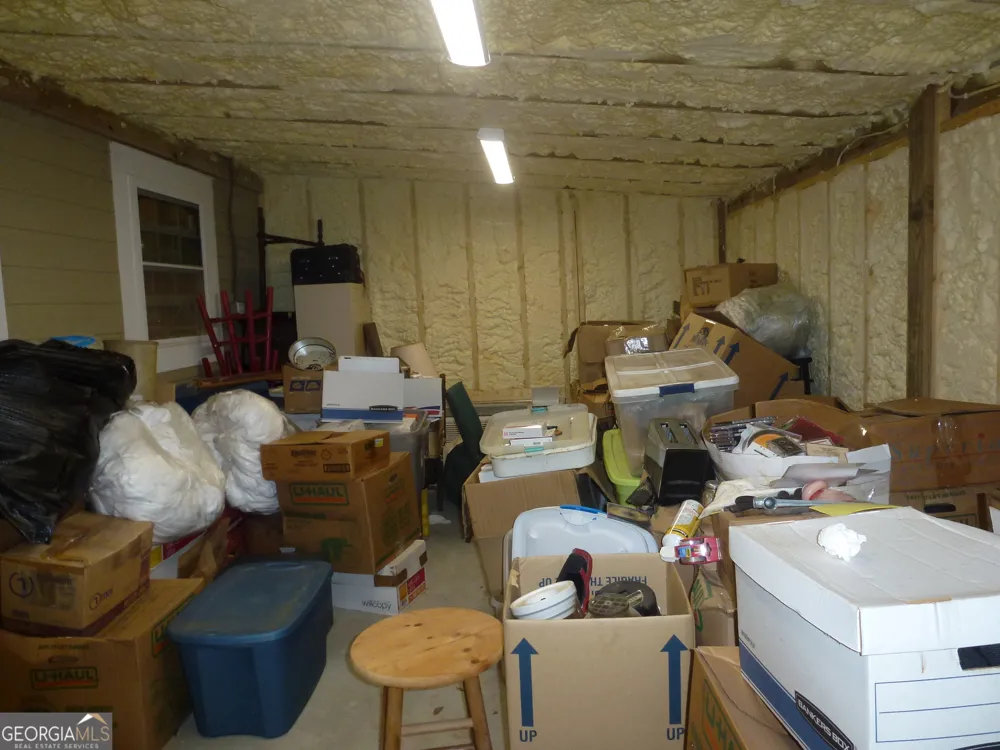 185 Sir Edward Teach RD Midway, GA 31320