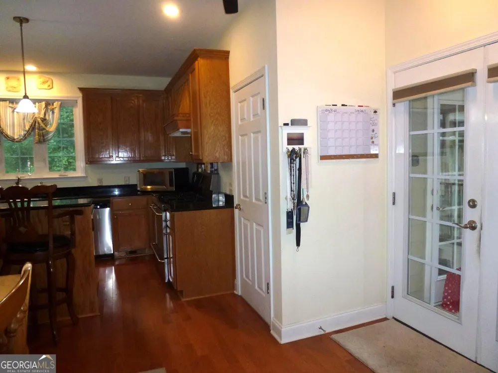 185 Sir Edward Teach RD Midway, GA 31320