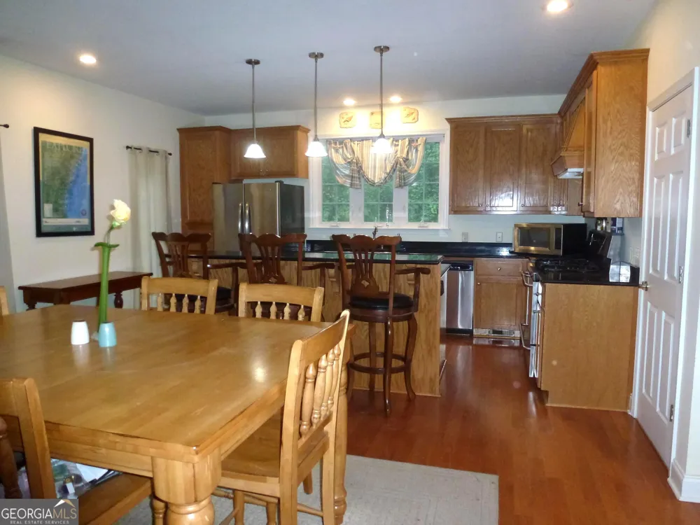 185 Sir Edward Teach RD Midway, GA 31320