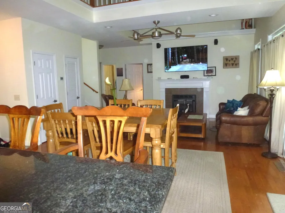 185 Sir Edward Teach RD Midway, GA 31320