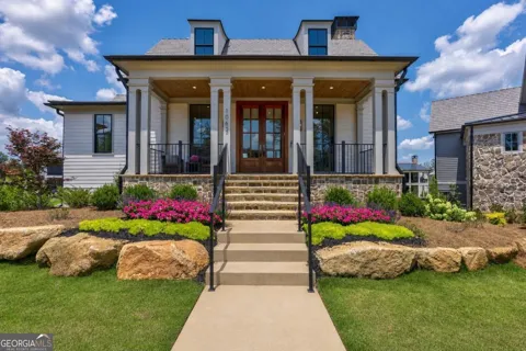 1062 Fish Hook LN