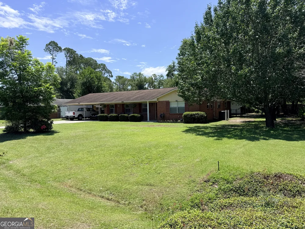 231 Auburn ST Baxley, GA 31513