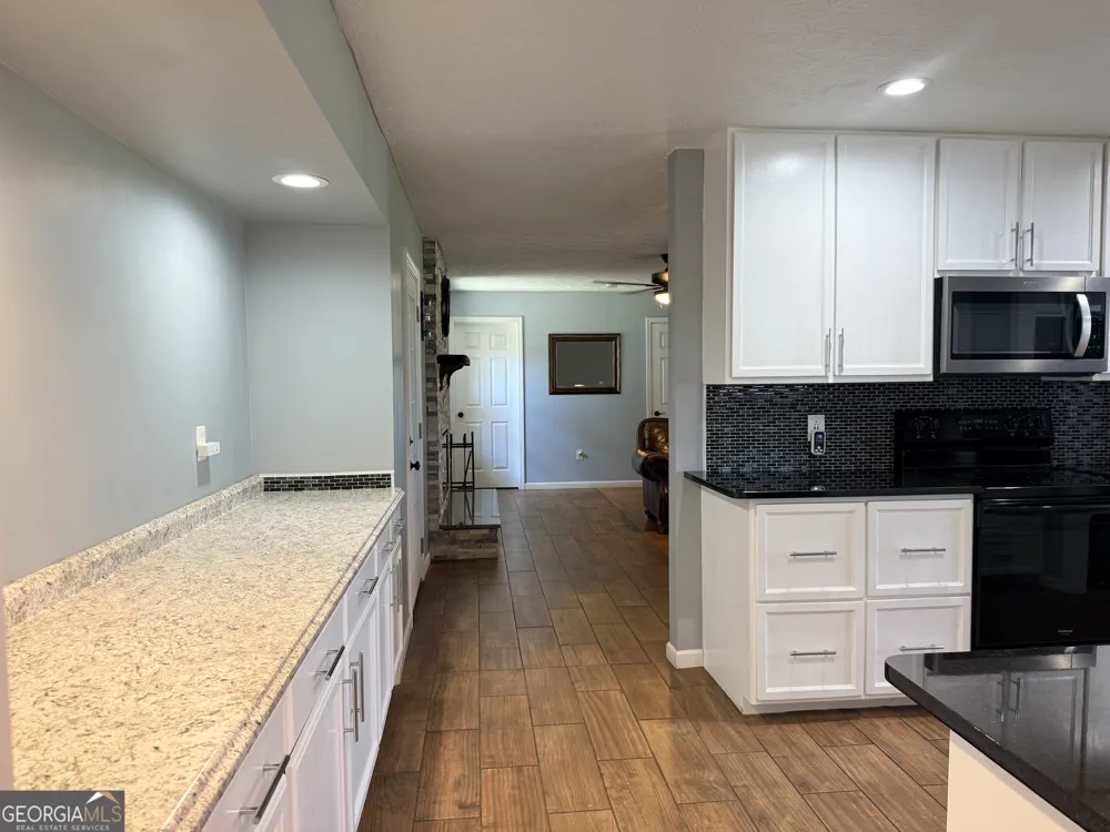 231 Auburn ST Baxley, GA 31513