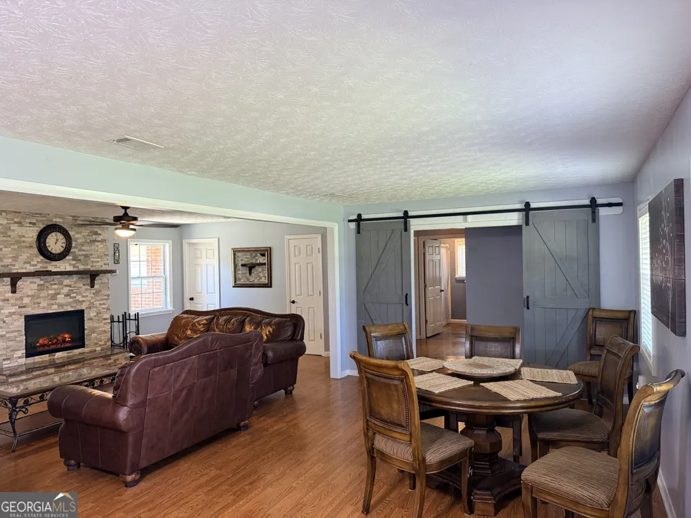 231 Auburn ST Baxley, GA 31513