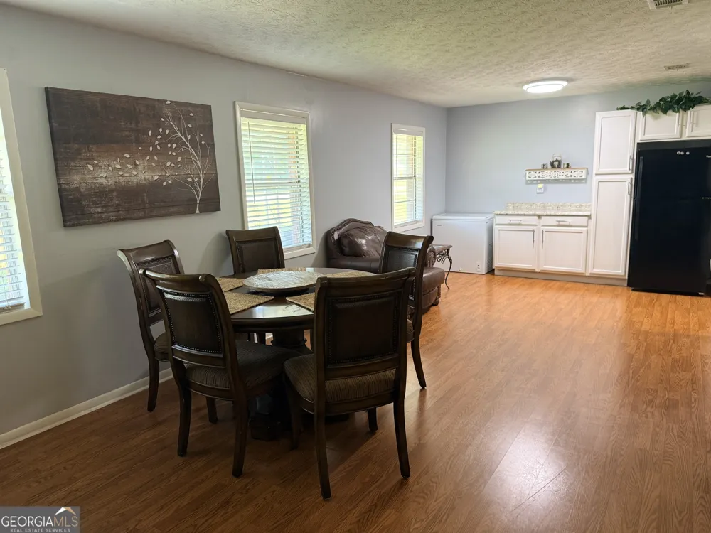 231 Auburn ST Baxley, GA 31513