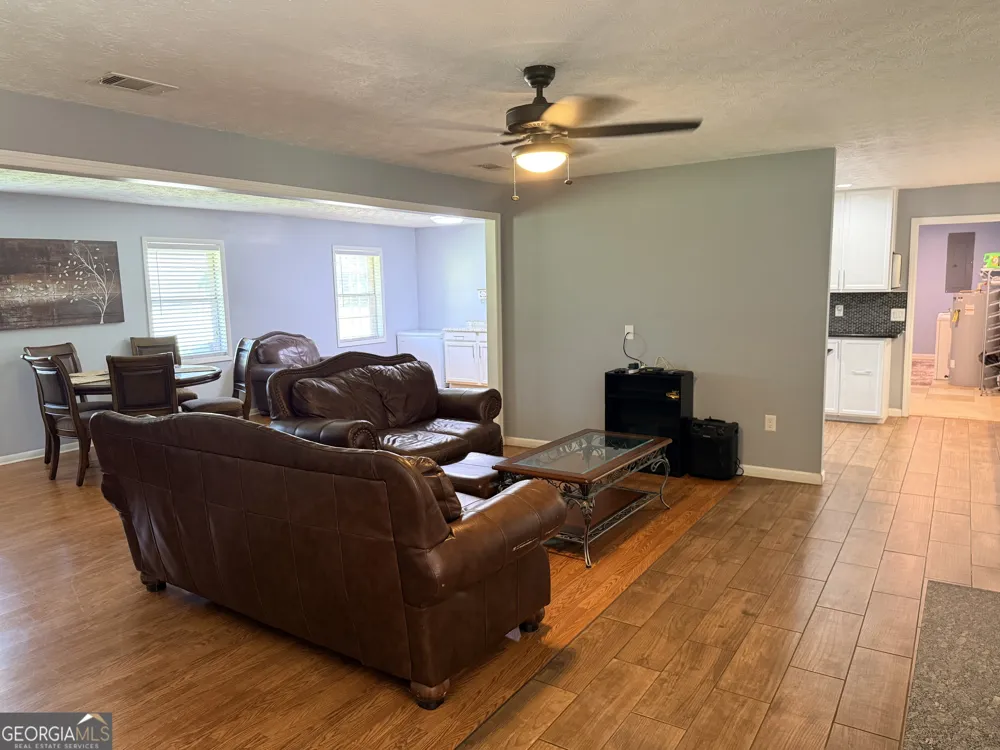 231 Auburn ST Baxley, GA 31513