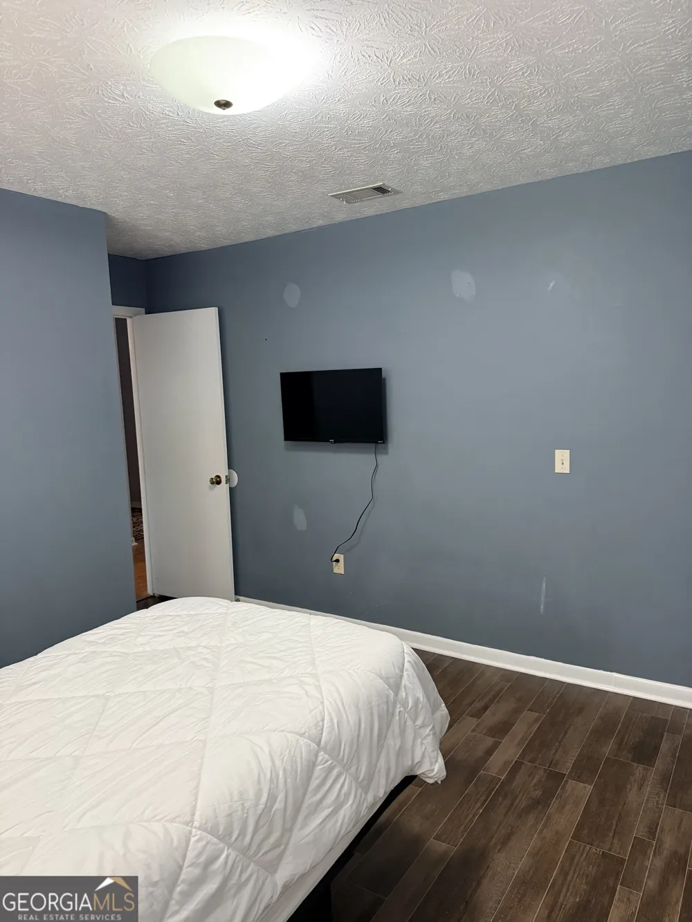 231 Auburn ST Baxley, GA 31513
