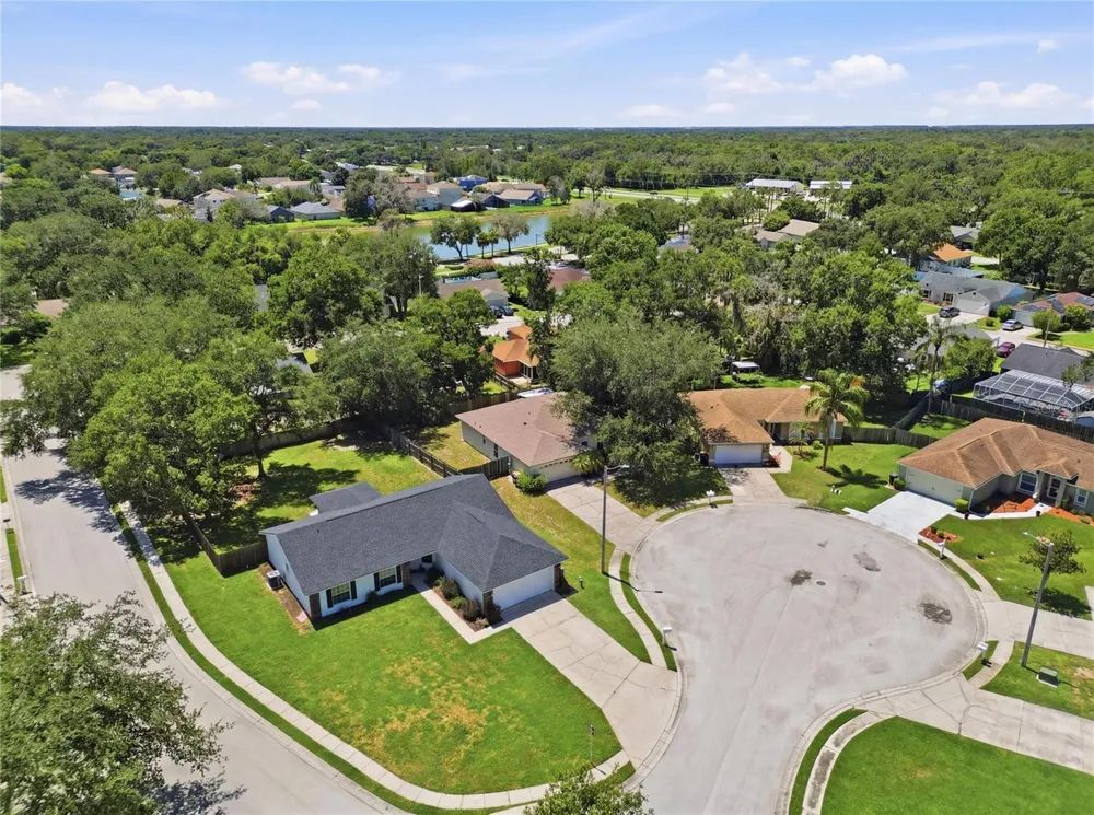 2614 SUNDANCE COURT Mulberry, FL 33860