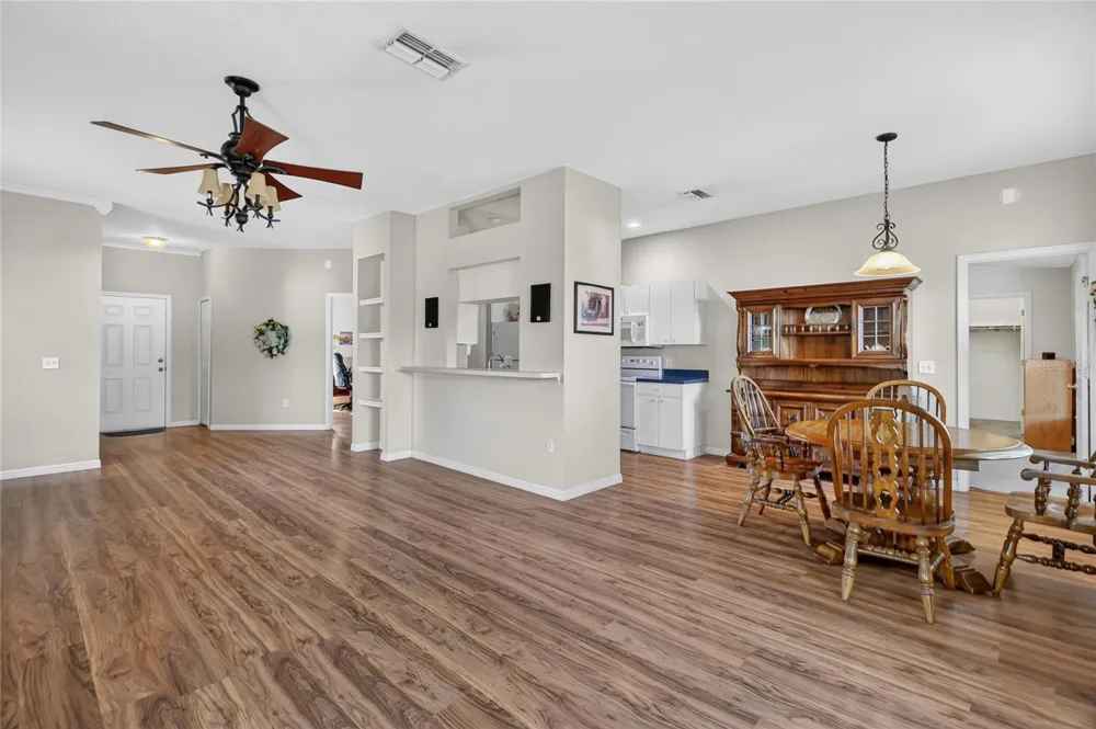 2614 SUNDANCE COURT Mulberry, FL 33860
