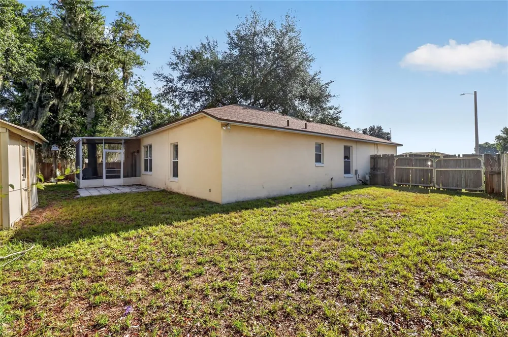 2614 SUNDANCE COURT Mulberry, FL 33860