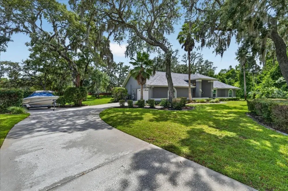 16754 CROSSBILL COURT Spring Hill, FL 34610