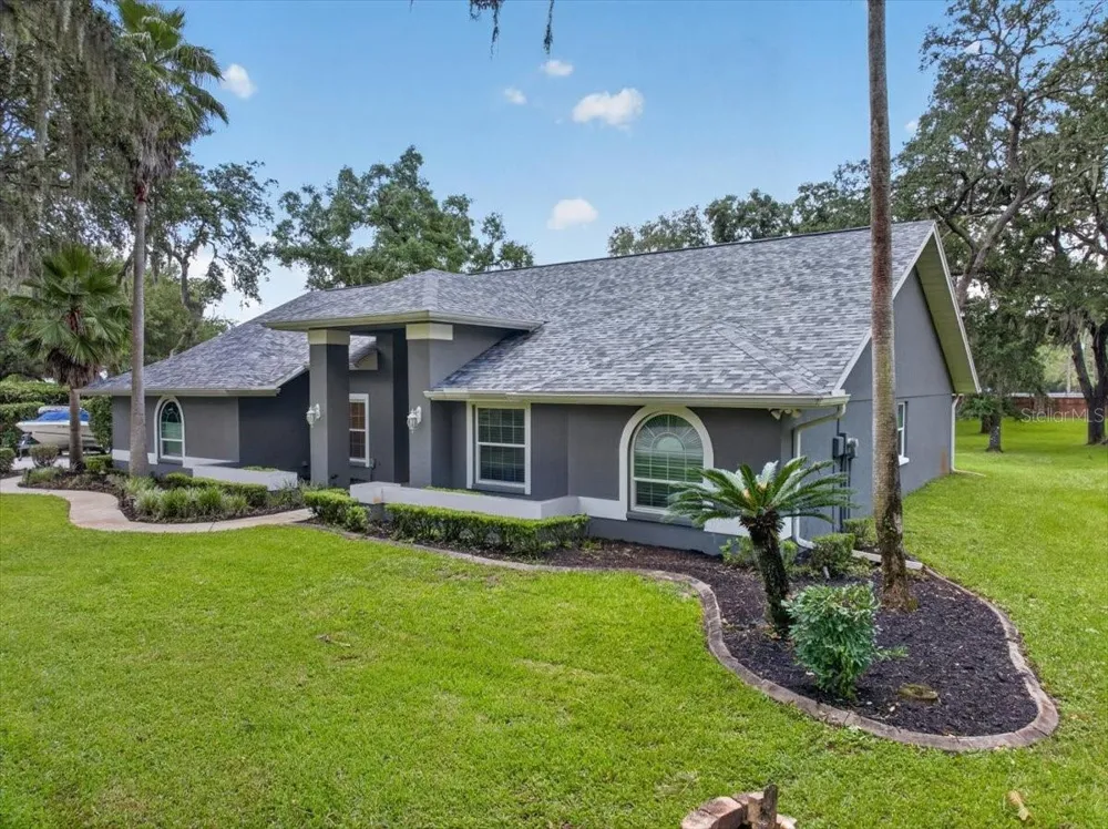 16754 CROSSBILL COURT Spring Hill, FL 34610
