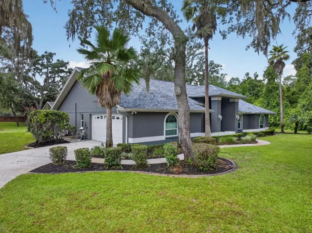 16754 CROSSBILL COURT Spring Hill, FL 34610