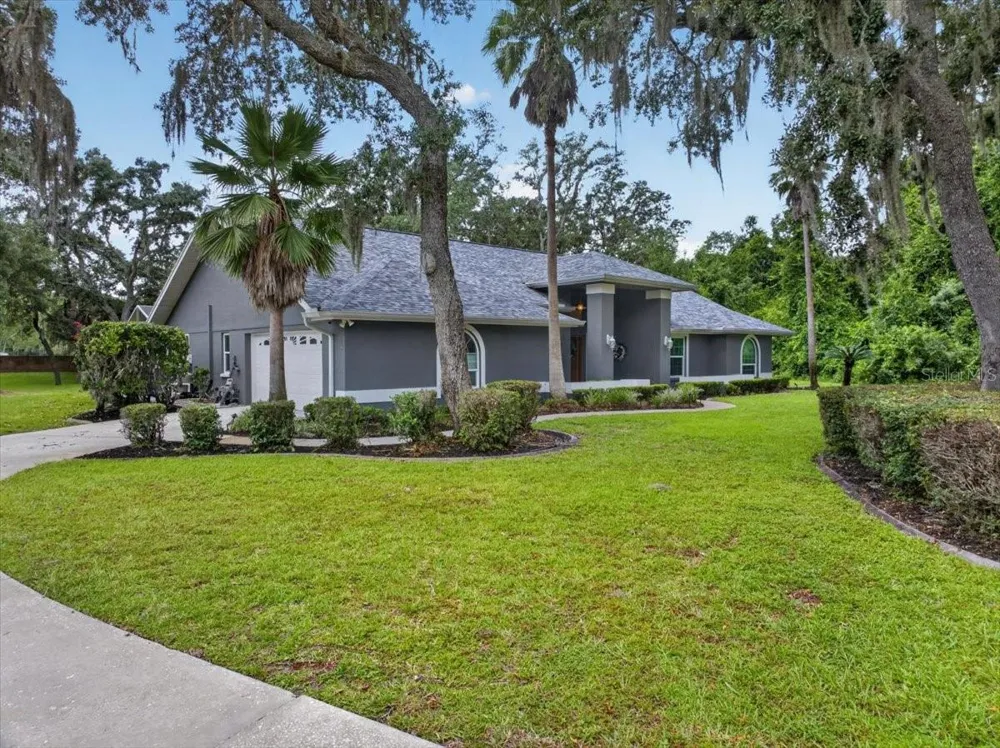 16754 CROSSBILL COURT Spring Hill, FL 34610