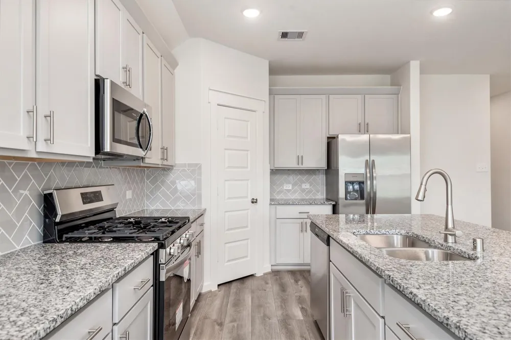 3111 West Frontier Lane Pinehurst, TX 77362