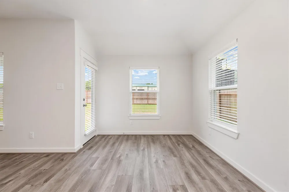 3111 West Frontier Lane Pinehurst, TX 77362