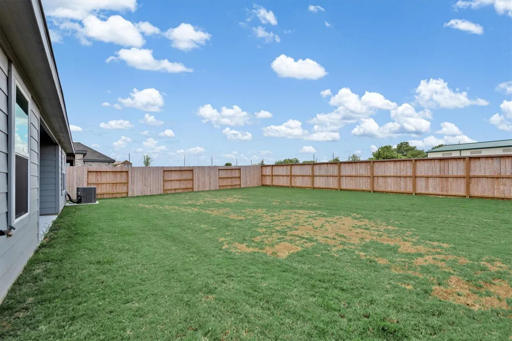 3111 West Frontier Lane Pinehurst, TX 77362
