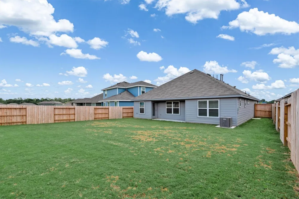 3111 West Frontier Lane Pinehurst, TX 77362
