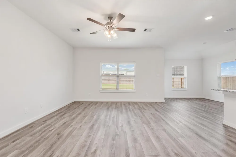 3111 West Frontier Lane Pinehurst, TX 77362
