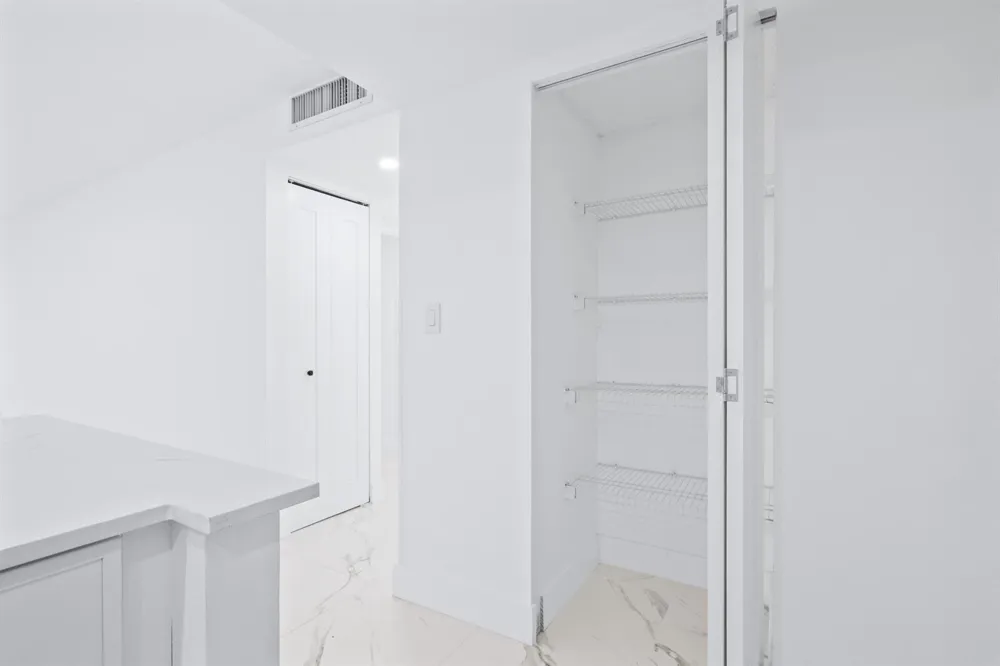 501 E DANIA BEACH BOULEVARD #5-3F Dania Beach, FL 33004