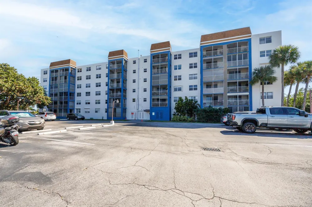 501 E DANIA BEACH BOULEVARD #5-3F Dania Beach, FL 33004