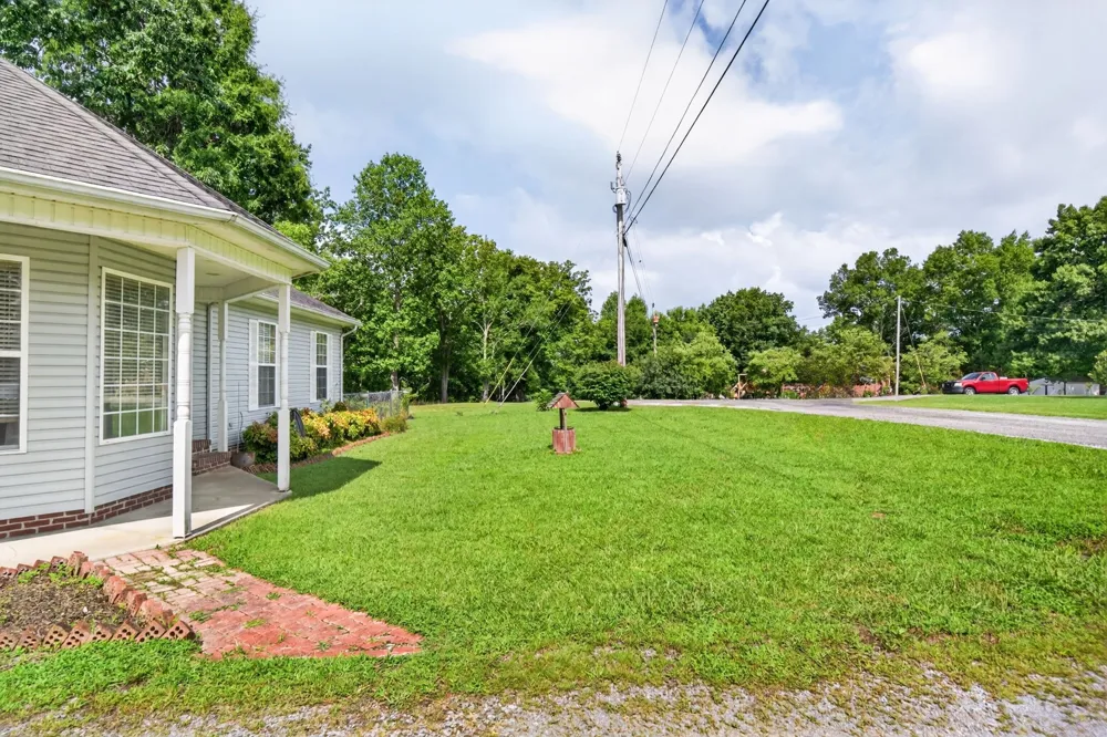 199 Moore Ln Dowelltown, TN 37059