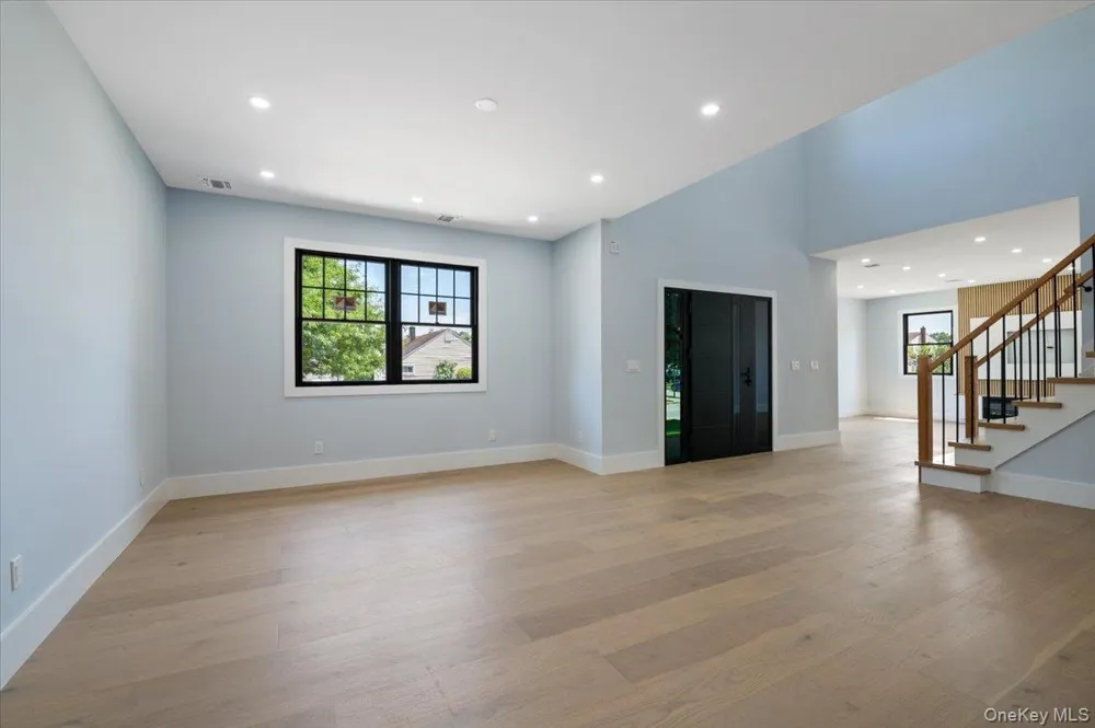 517 Corral Run Bethpage, NY 11714