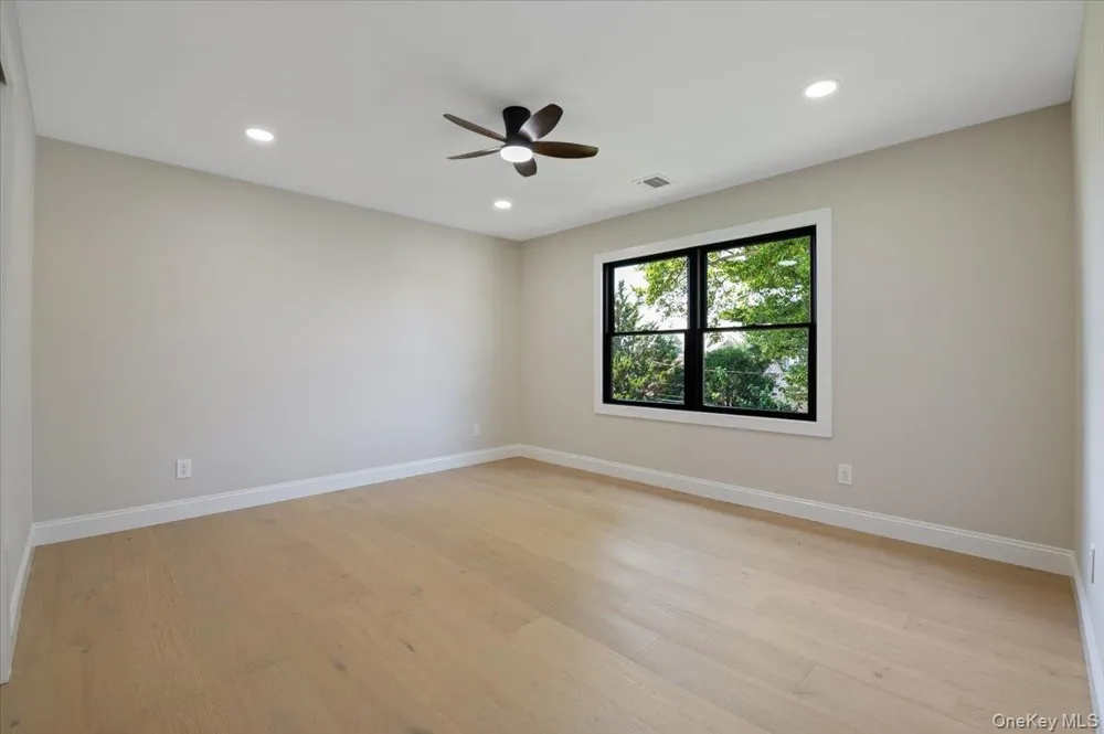 517 Corral Run Bethpage, NY 11714
