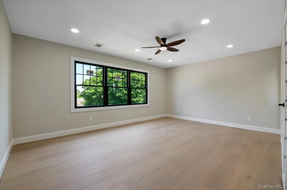 517 Corral Run Bethpage, NY 11714