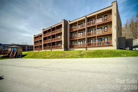 103 Sugar Ski Drive #332