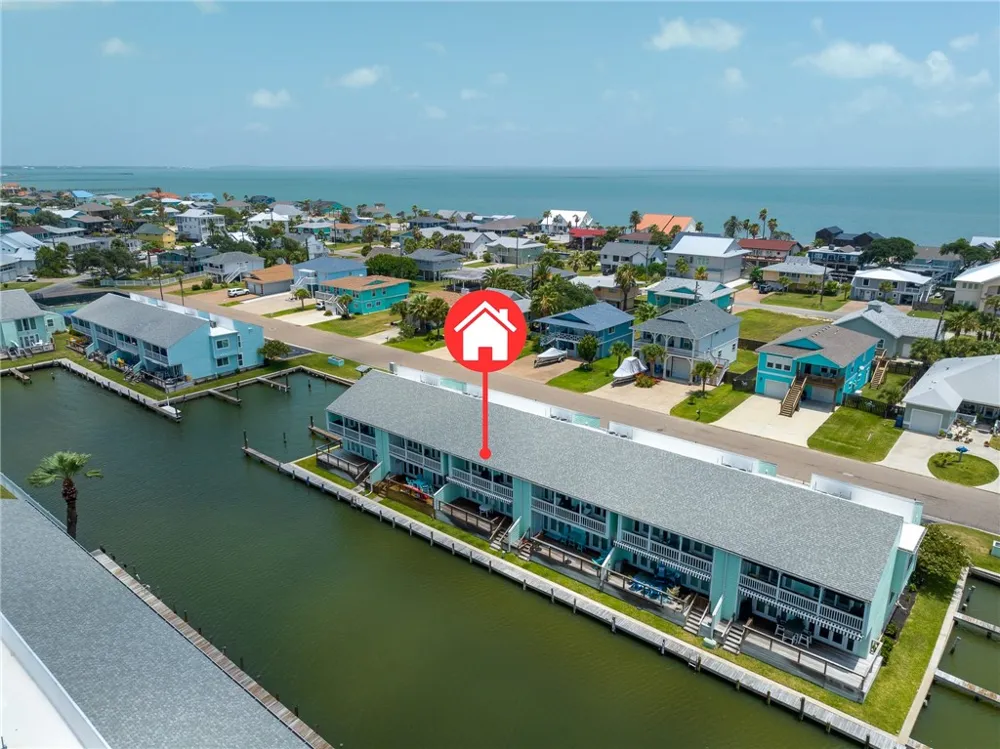 609 Lauderdale Drive Rockport, TX 78382