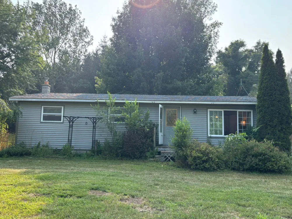 6003 Oceana Drive Hart, MI 49420