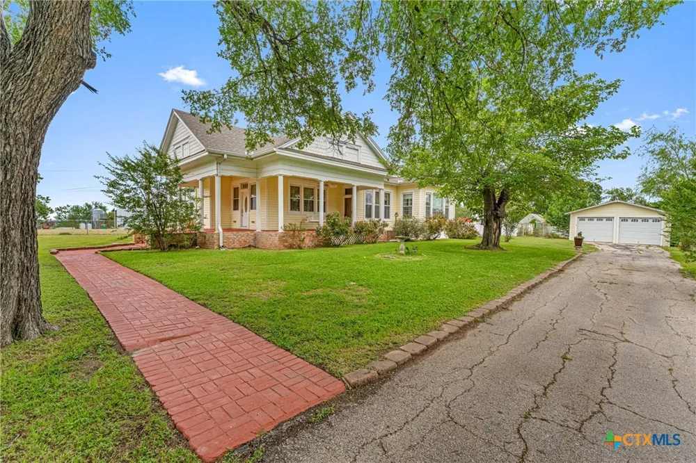 2967 S Old Robinson Road Lorena, TX 76655