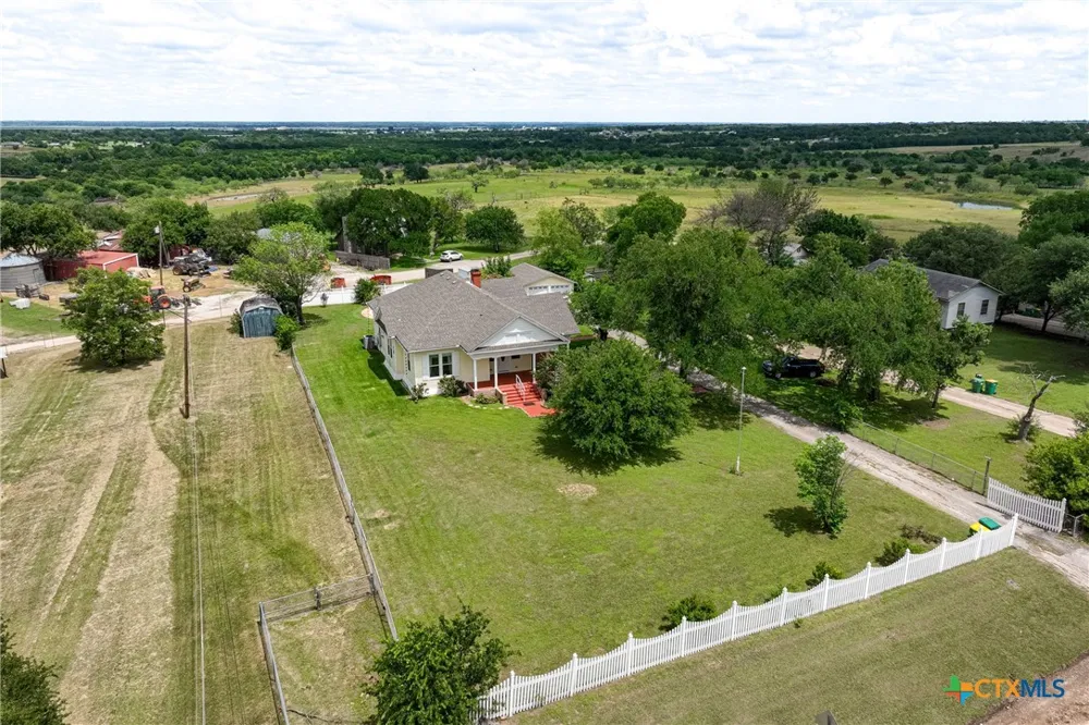 2967 S Old Robinson Road Lorena, TX 76655