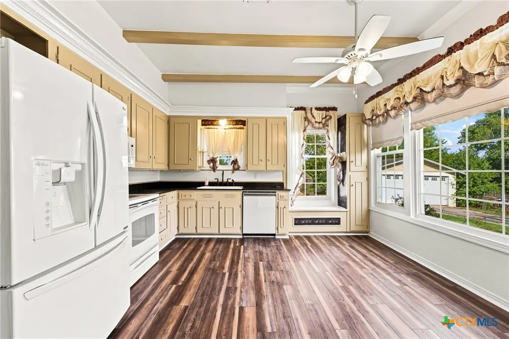 2967 S Old Robinson Road Lorena, TX 76655