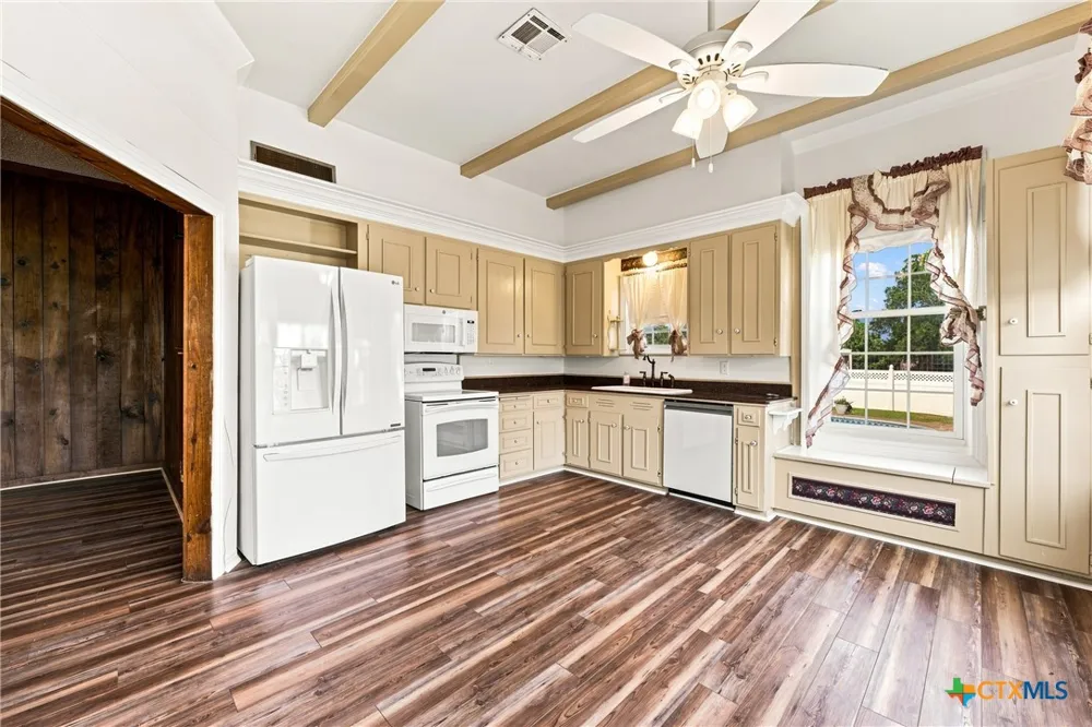 2967 S Old Robinson Road Lorena, TX 76655