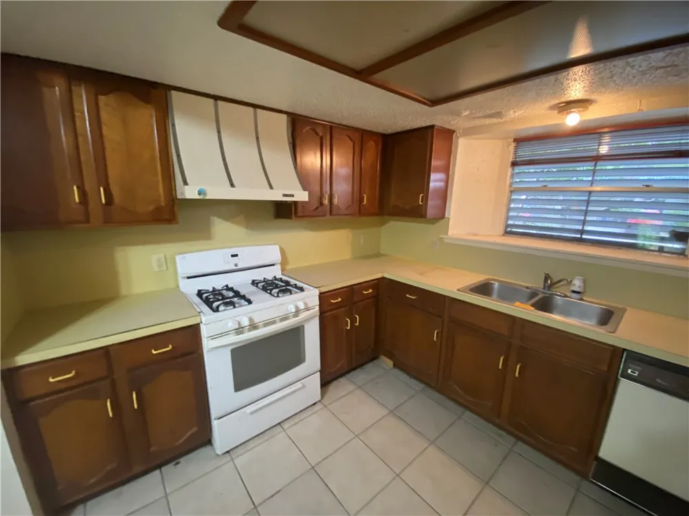 3710 Mendenhall Drive Corpus Christi, TX 78415