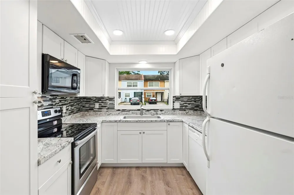2871 S PINES DRIVE #31 Largo, FL 33771
