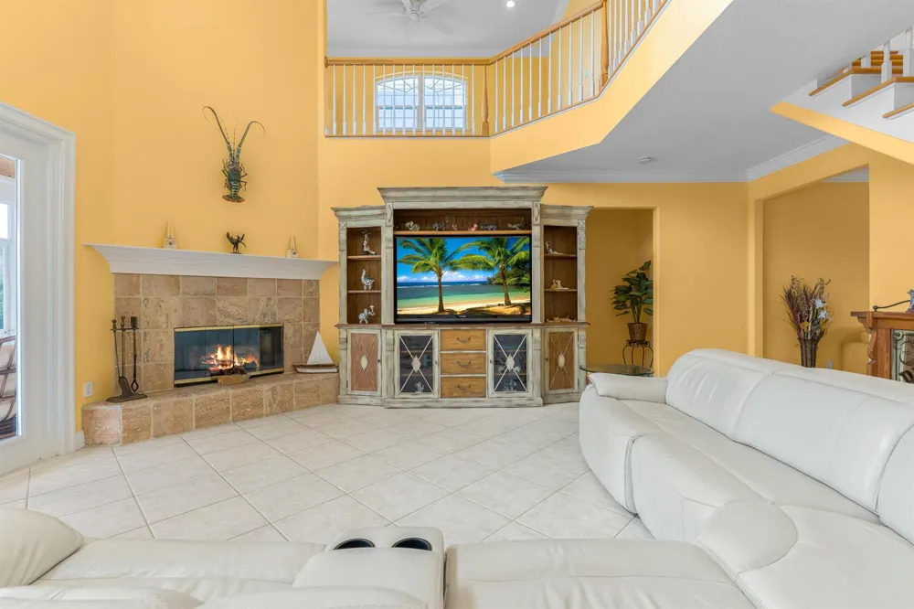 2165 6TH COURT SE Vero Beach, FL 32962