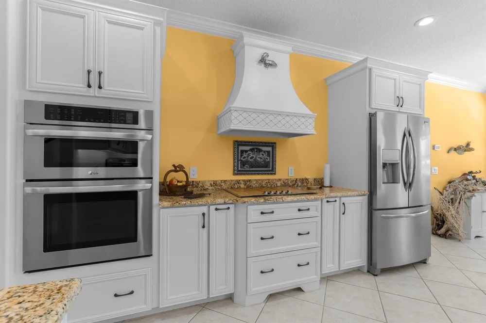 2165 6TH COURT SE Vero Beach, FL 32962