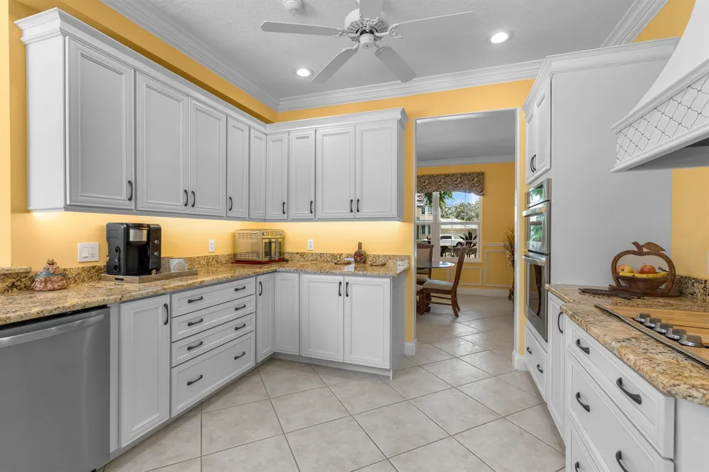 2165 6TH COURT SE Vero Beach, FL 32962