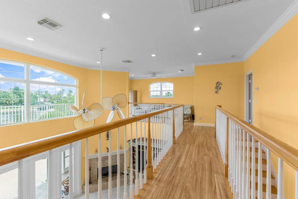 2165 6TH COURT SE Vero Beach, FL 32962