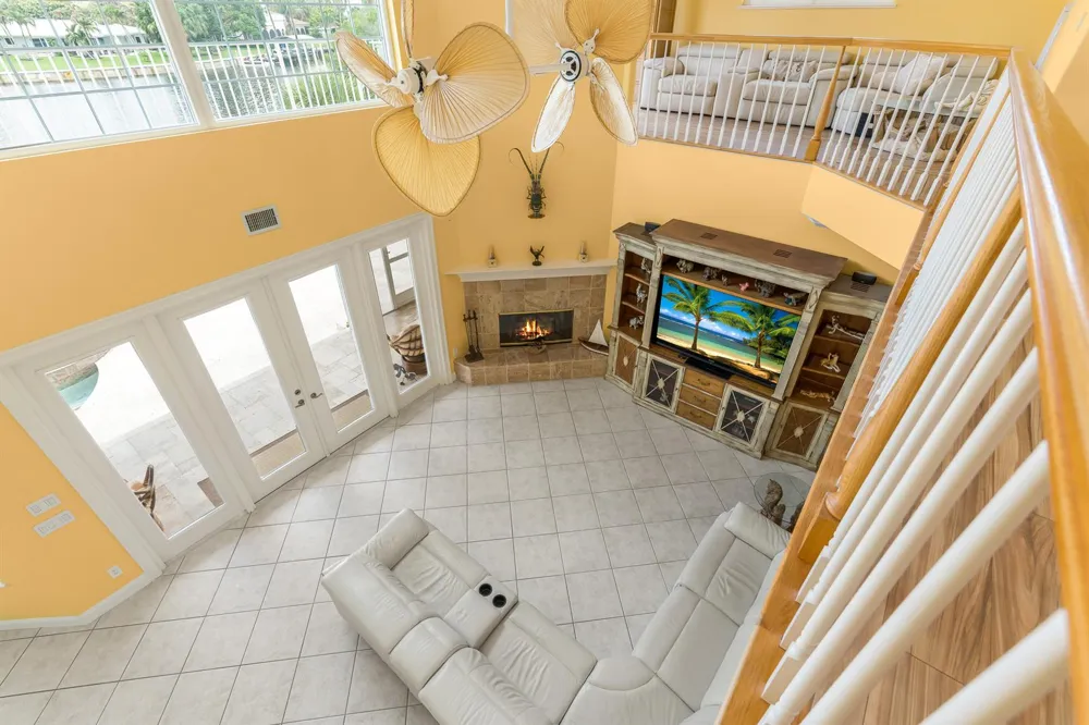 2165 6TH COURT SE Vero Beach, FL 32962