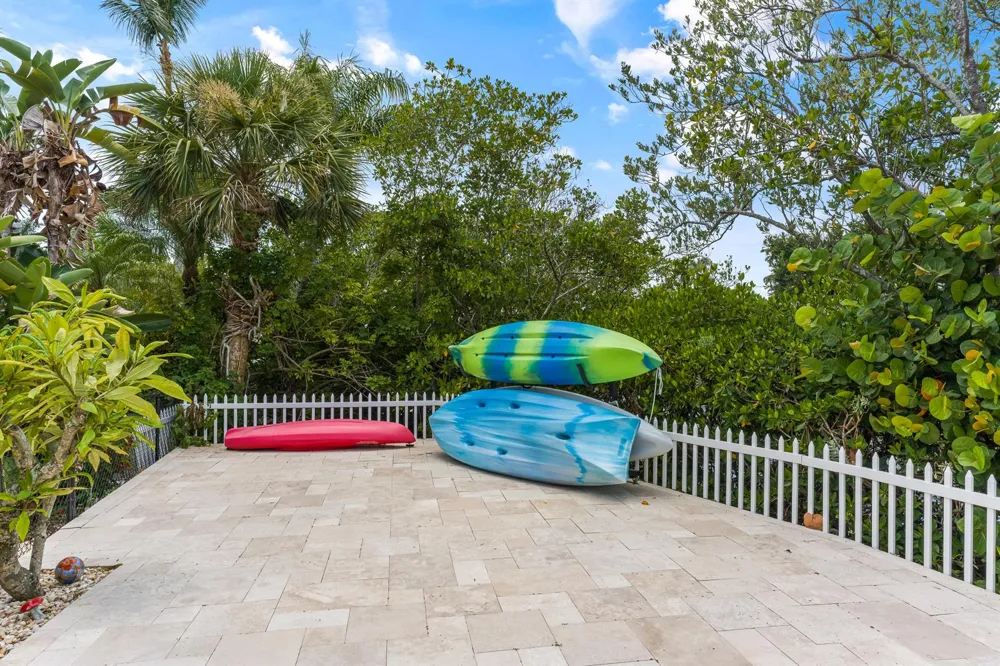 2165 6TH COURT SE Vero Beach, FL 32962