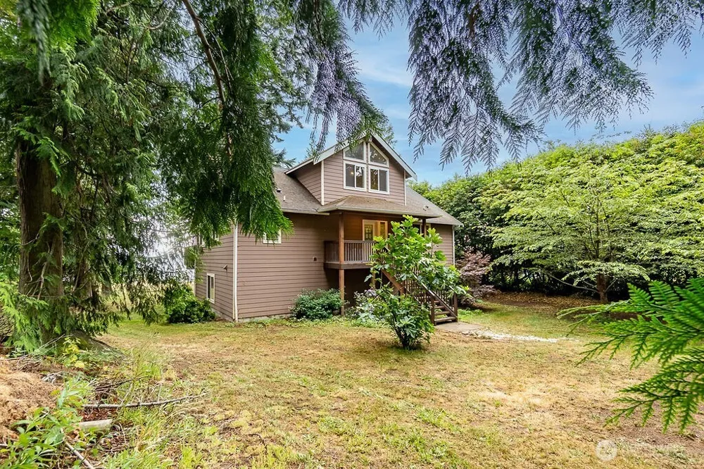 8 W Gedney Way Hat Island, WA 98206