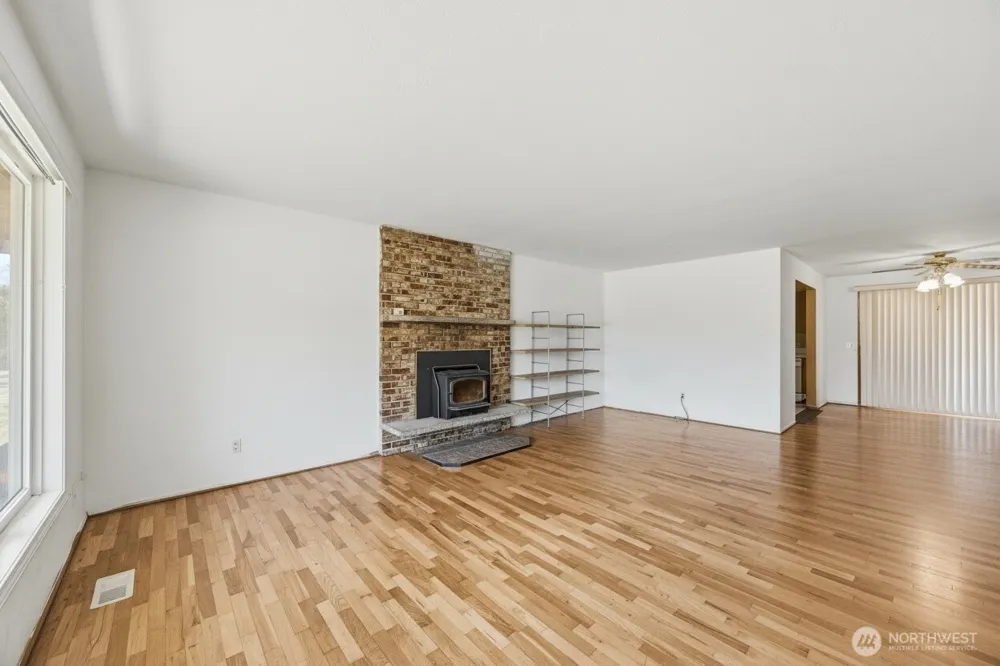1225 21st Street SE Auburn, WA 98002