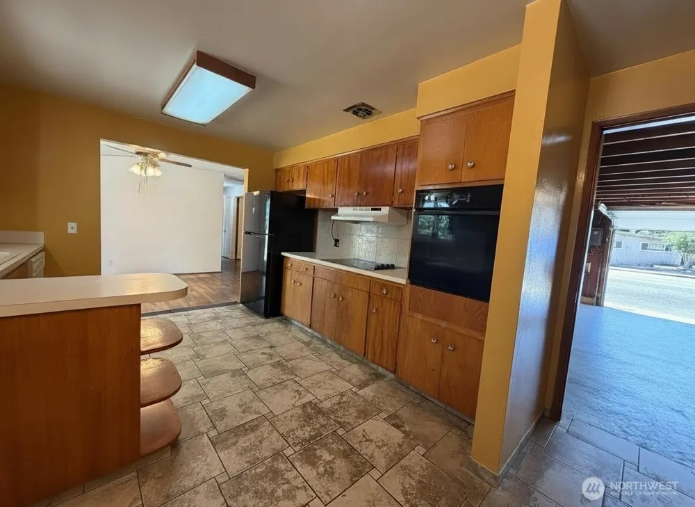 1225 21st Street SE Auburn, WA 98002