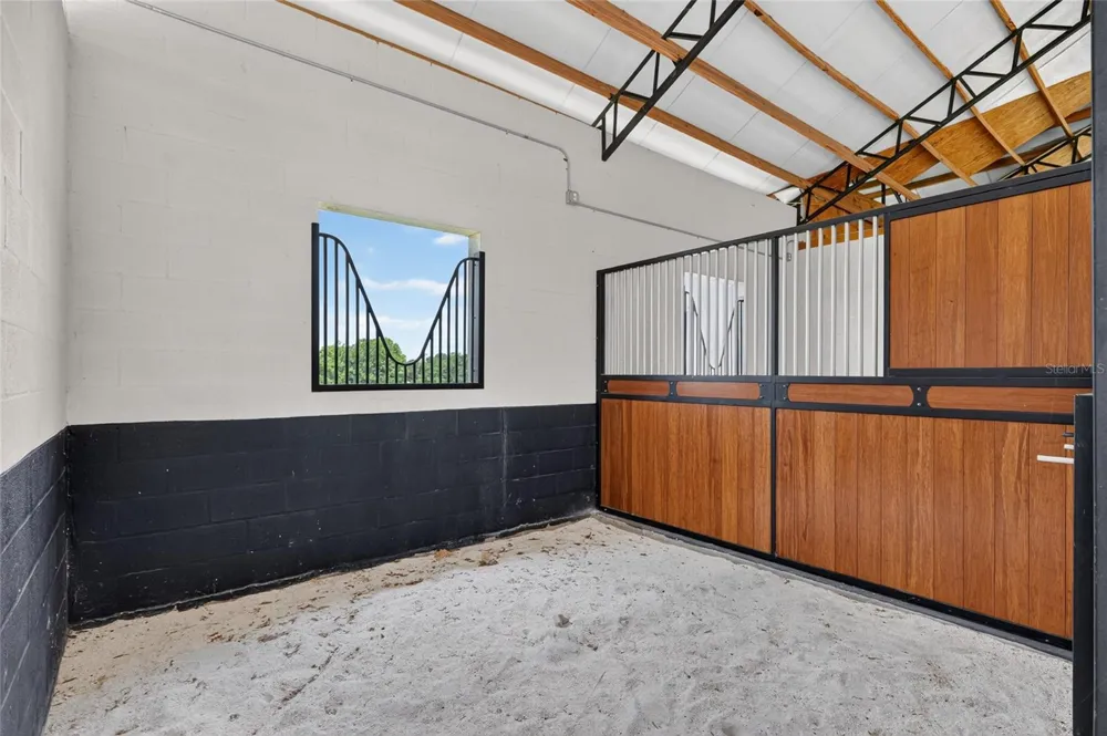 8544 NW 160TH AVENUE Morriston, FL 32668