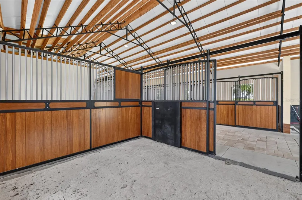 8544 NW 160TH AVENUE Morriston, FL 32668